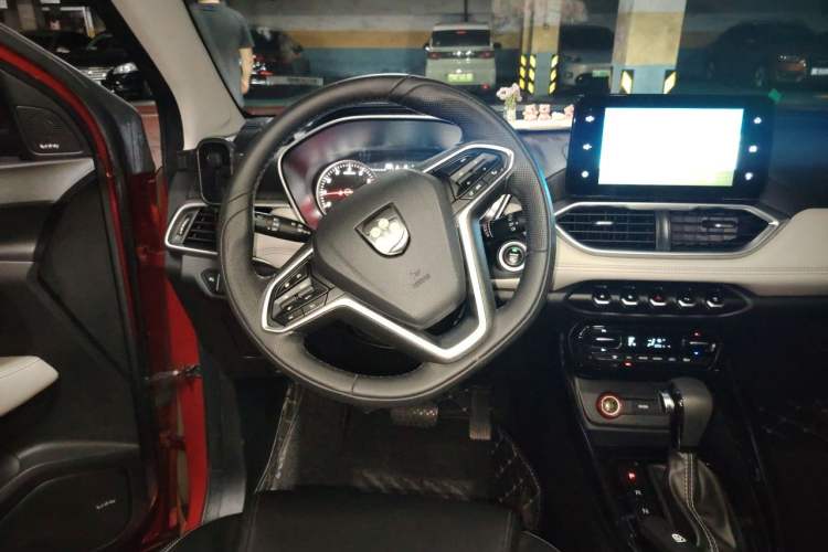 Used Baojun 530 2018 1.5T DCT Flagship Version China V Emission Standard Steering Wheel