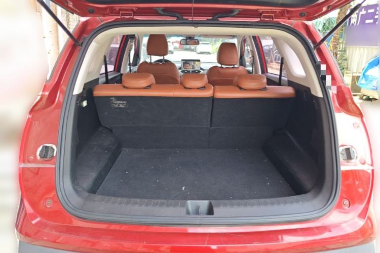 Used Baojun 530 2018 1.5T Manual Elite Version China V Trunk