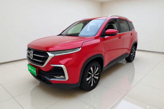 Używany Baojun 530 2018 1.5T Manual Prestige Version China V
