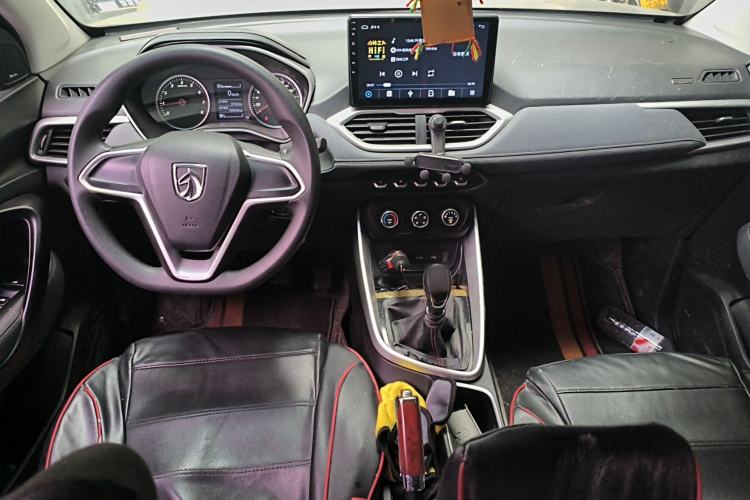 Used Baojun 530 2018 1.5T Manual Comfort Version China V Center Console