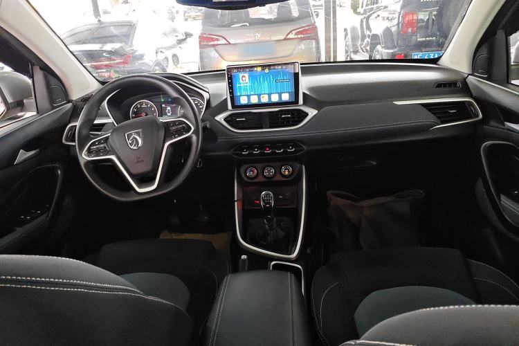 Used Baojun 530 2018 1.5T Manual Comfort Version China V Center Console