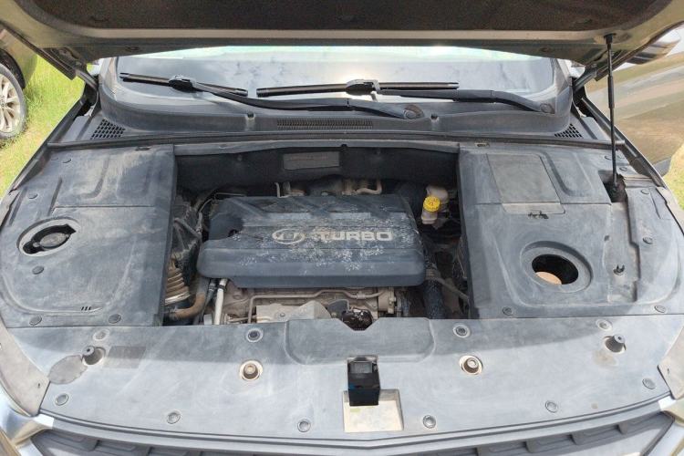 Used Baojun 530 2018 1.5T Manual Prestige Version China V Engine Bay