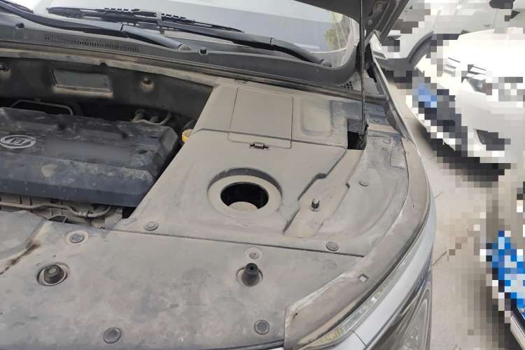 Used Baojun 530 2018 1.5T Manual Comfort Version China V Engine Bay Left