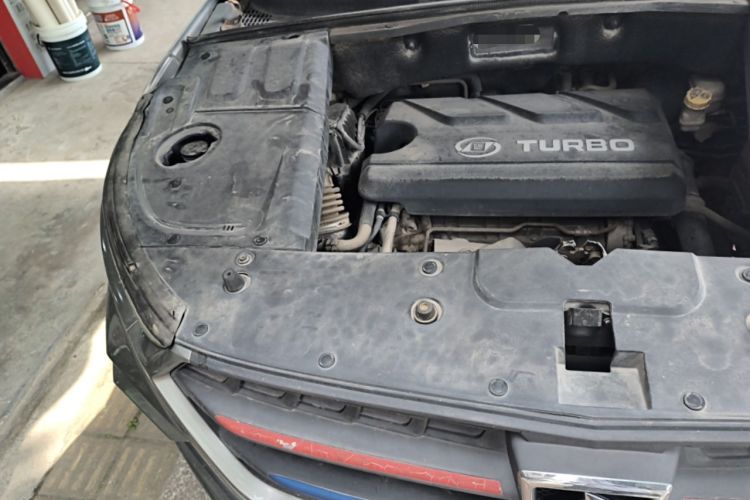 Used Baojun 530 2018 1.5T Manual Comfort Version China V Engine Bay Right