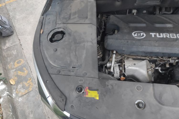 Used Baojun 530 2018 1.5T DCT Flagship Version China V Emission Standard Engine Bay Right