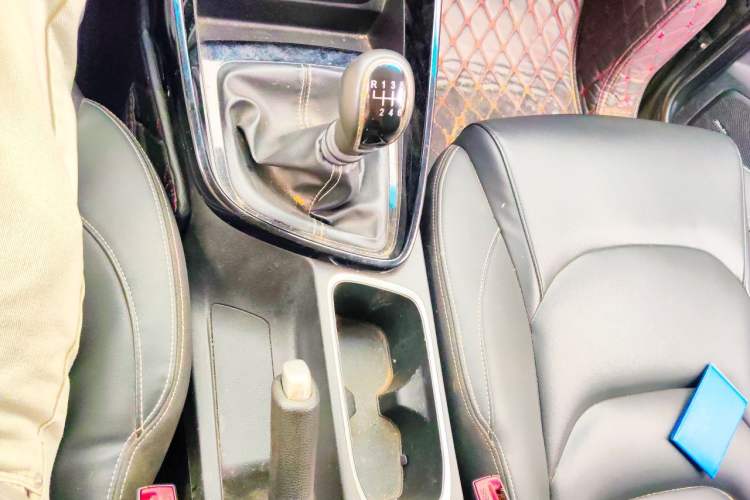Used Baojun 530 2018 1.5T Manual Luxury Version National V Gear Lever