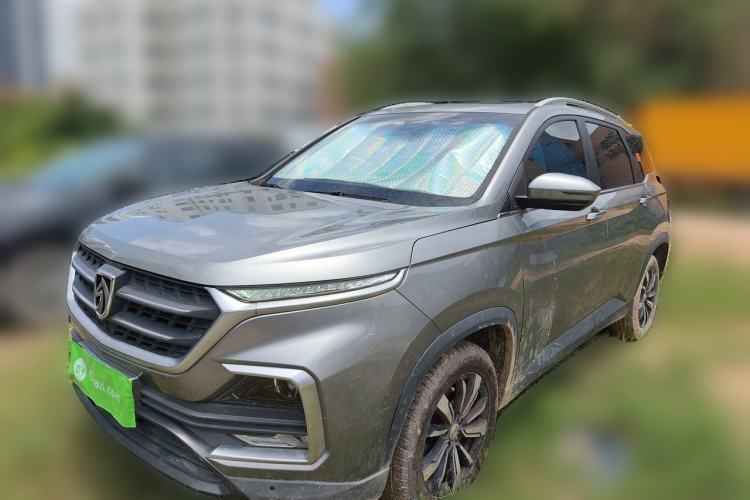 Used Baojun 530 2018 1.5T Manual Prestige Version China V Guazi used car, China used car export, Used car for sale, Used cars, Cheapest cars for sale