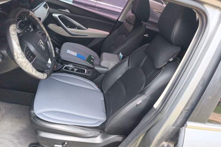 Used Baojun 530 2018 1.5T Manual Prestige Version China V Left Front Seat