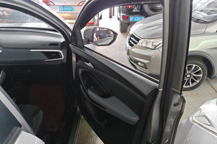 Used Baojun 530 2018 1.5T Manual Comfort Version China V Right Front Door Interior