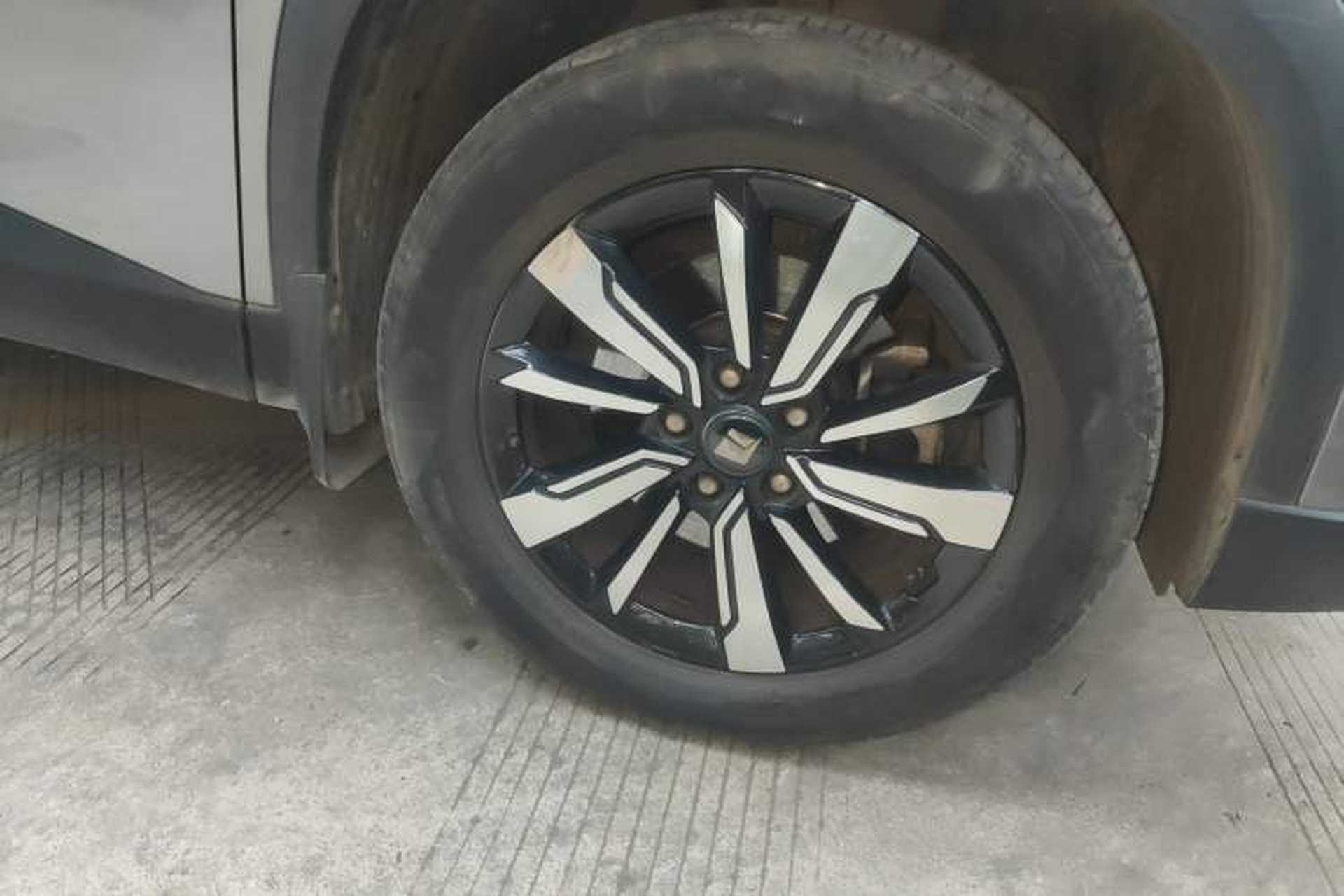 Used Baojun 530 2018 1.5T DCT Flagship Version China V Emission Standard Right Front Wheel Hub