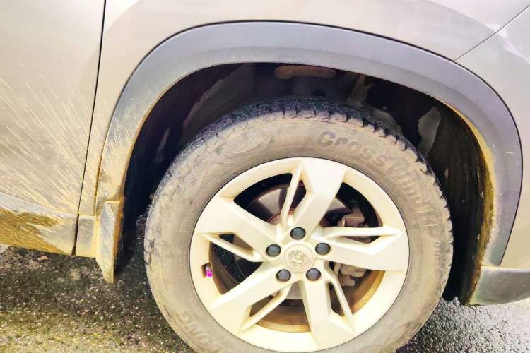 Used Baojun 530 2018 1.5T Manual Luxury Version National V Right Front Wheel Hub