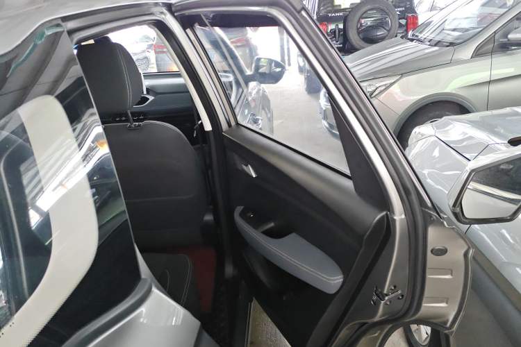 Used Baojun 530 2018 1.5T Manual Comfort Version China V Right Rear Door Interior