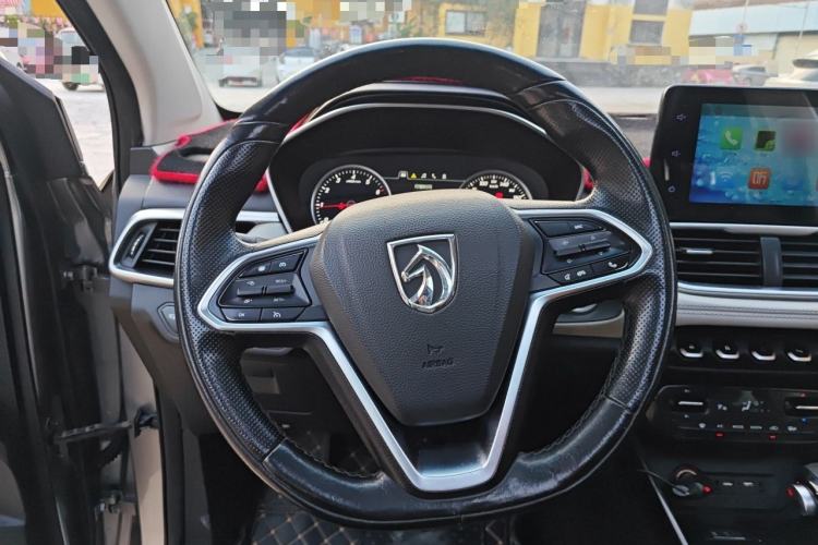 Used Baojun 530 2018 1.5T DCT Flagship Version China V Emission Standard Steering Wheel