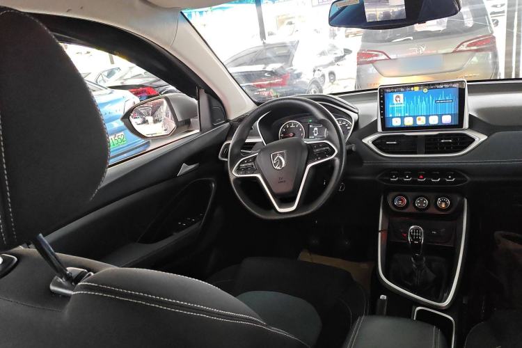 Used Baojun 530 2018 1.5T Manual Comfort Version China V Steering Wheel