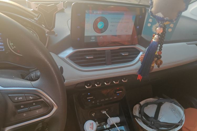 Used Baojun 530 2018 1.5T Manual Luxury Version National V Audio And AC Panel