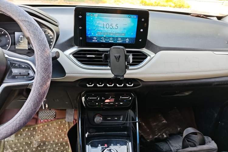 Used Baojun 530 2018 1.8L Automatic Luxury Version China V Audio And AC Panel