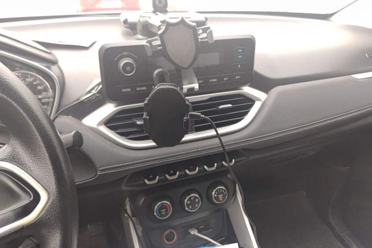 Used Baojun 530 2018 1.5T Manual Comfort Version China V Audio And AC Panel