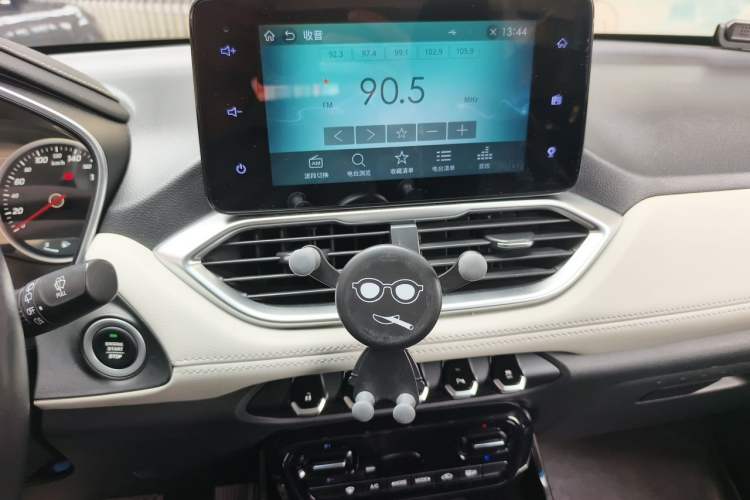 Used Baojun 530 2018 1.5T DCT Flagship Version China V Emission Standard Audio And AC Panel