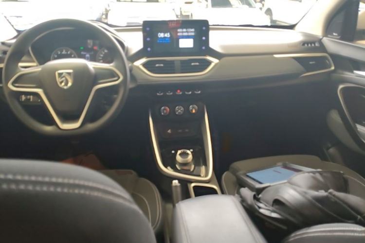Used Baojun 530 2018 1.8L Automatic Elite Version China V Emission Standard Center Console