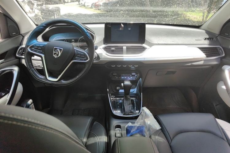 Used Baojun 530 2018 1.5T DCT Flagship Version China V Emission Standard Center Console