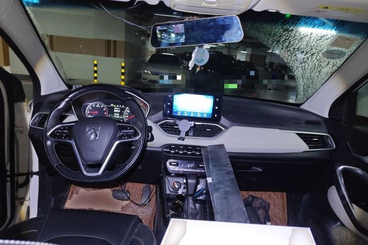 Used Baojun 530 2018 1.5T DCT Flagship Version China V Emission Standard Center Console