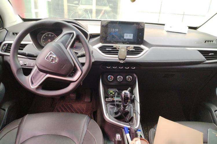 Used Baojun 530 2018 1.5T Manual Elite Version China V Center Console