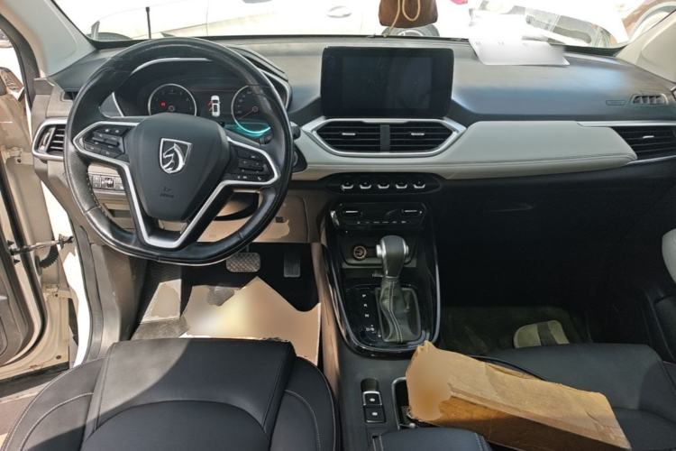 Used Baojun 530 2018 1.5T DCT Flagship Version China V Emission Standard Center Console