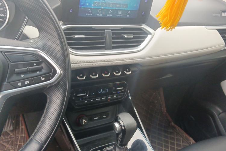 Used Baojun 530 2018 1.5T DCT Flagship Version China V Emission Standard Center Console