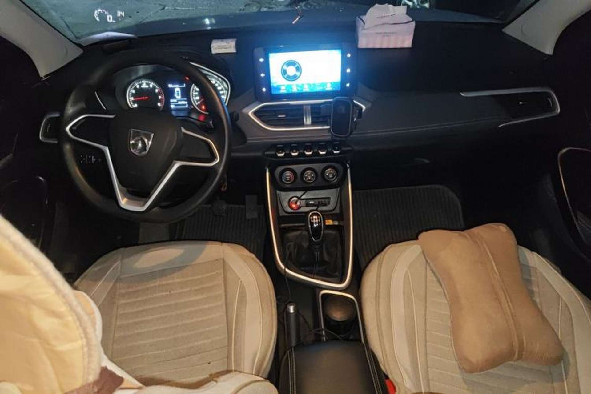 Used Baojun 530 2018 1.5T Manual Elite Version China V Center Console