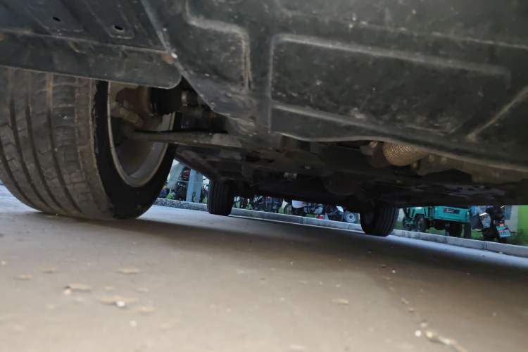 Used Baojun 530 2018 1.5T Manual Elite Version China V Chassis Front Left