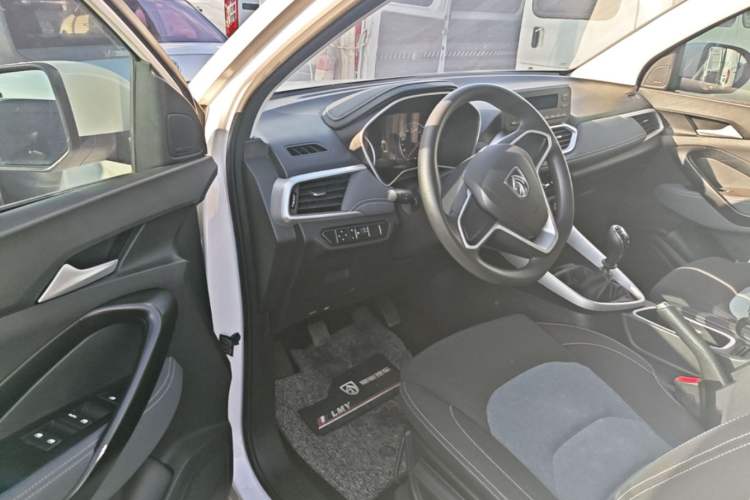 Used Baojun 530 2018 1.5T Manual Comfort Version China V Driver Seat