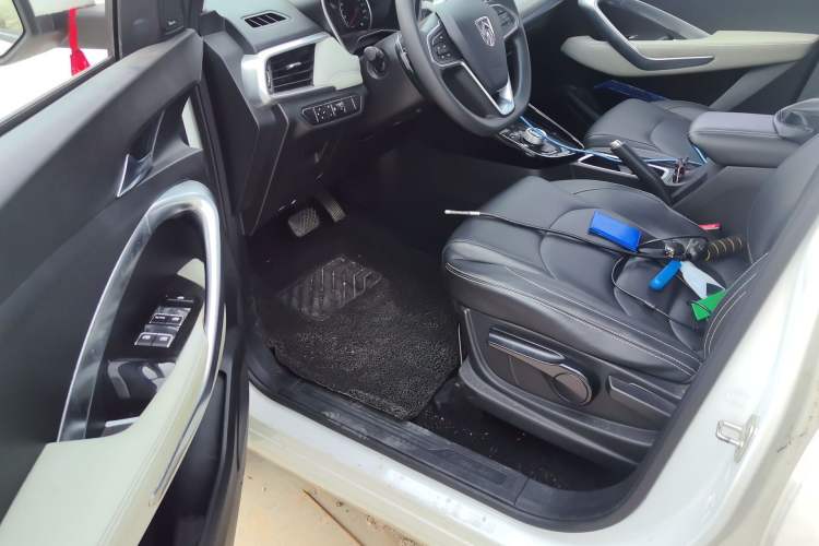 Used Baojun 530 2018 1.8L Automatic Luxury Version China V Driver Seat