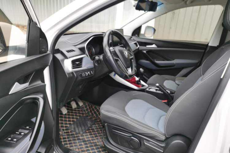 Used Baojun 530 2018 1.5T Manual Comfort Version China V Driver Seat
