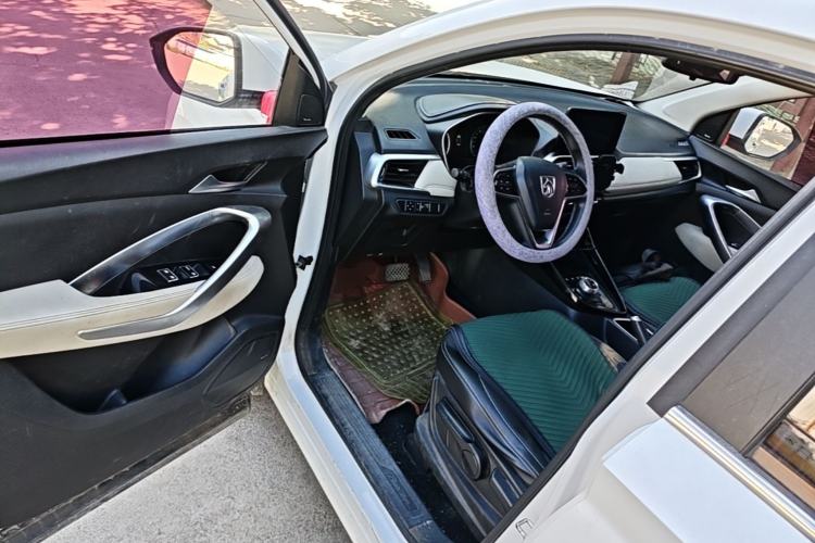 Used Baojun 530 2018 1.8L Automatic Luxury Version China V Driver Seat