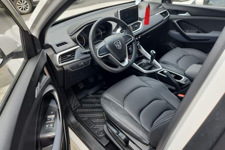 Used Baojun 530 2018 1.5T Manual Comfort Version China V Driver Seat