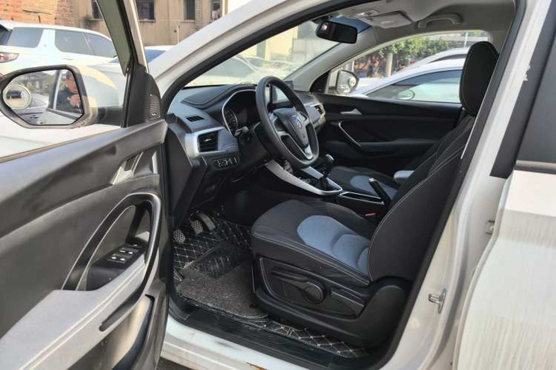 Used Baojun 530 2018 1.5T Manual Elite Version China V Driver Seat