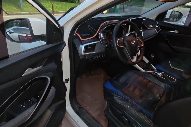 Used Baojun 530 2018 1.5T Manual Elite Version China V Driver Seat