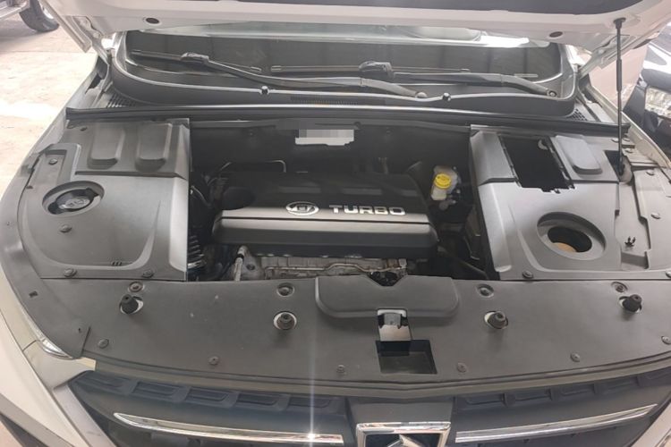 Used Baojun 530 2018 1.5T Manual Comfort Version China V Engine Bay