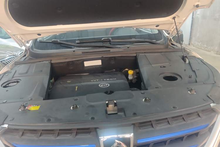 Used Baojun 530 2018 1.8L Automatic Luxury Version China V Engine Bay