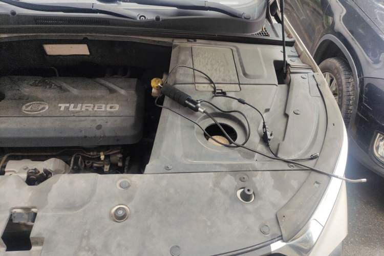 Used Baojun 530 2018 1.5T DCT Flagship Version China V Emission Standard Engine Bay Left