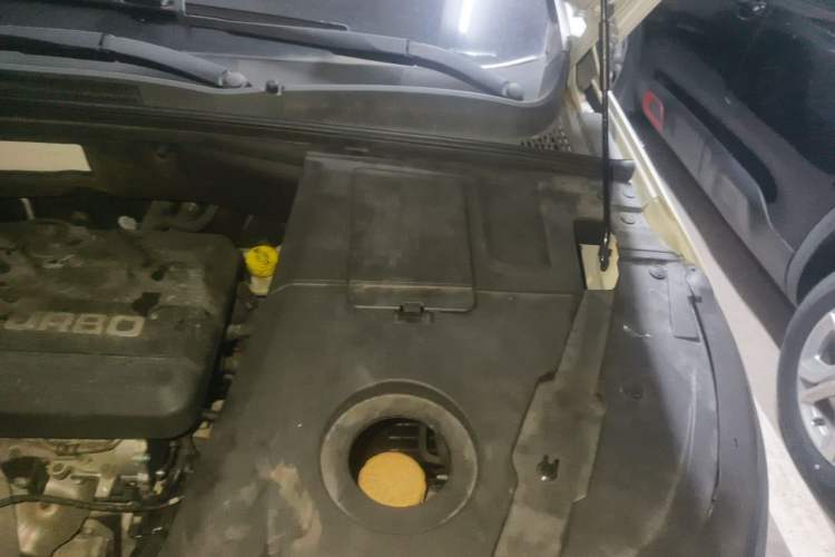 Used Baojun 530 2018 1.5T Manual Comfort Version China V Engine Bay Left