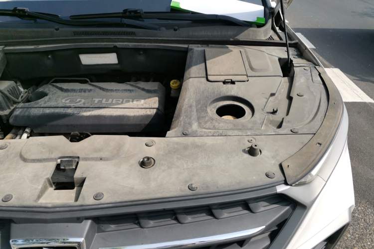 Used Baojun 530 2018 1.5T Manual Comfort Version China V Engine Bay Left