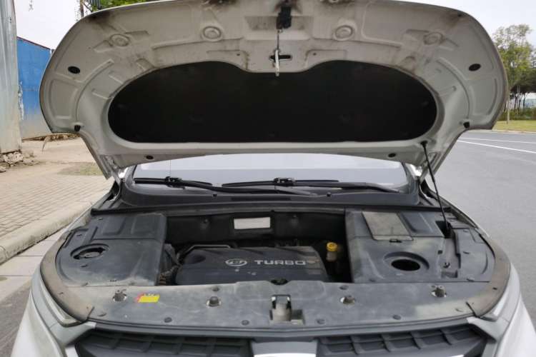 Used Baojun 530 2018 1.5T Manual Comfort Version China V Engine Bay