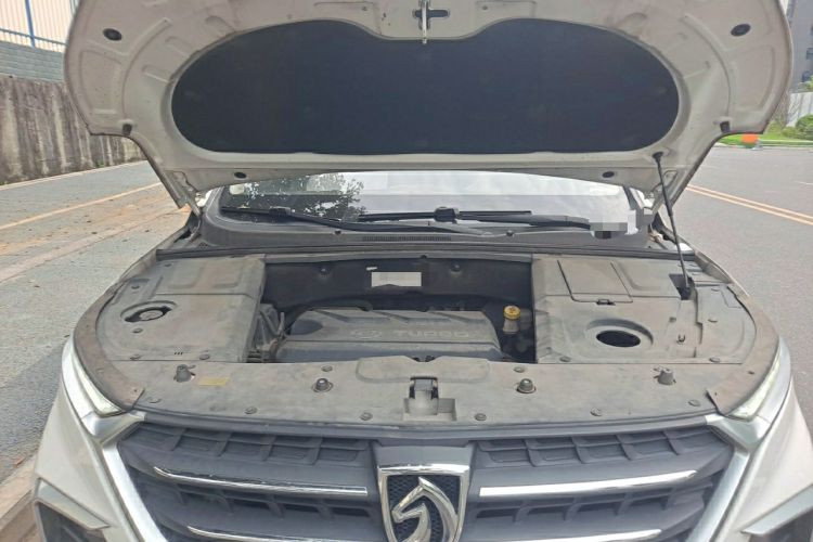 Used Baojun 530 2018 1.5T Manual Luxury Version National V Engine Bay