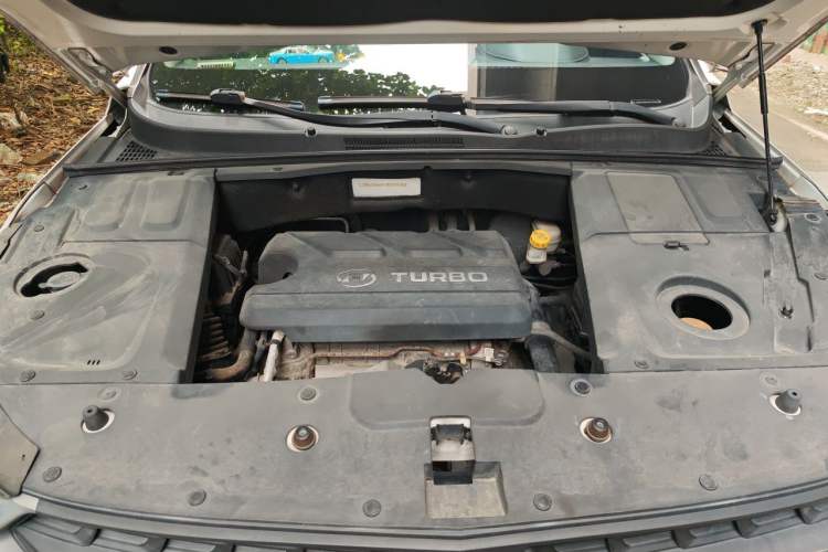 Used Baojun 530 2018 1.5T Manual Elite Version China V Engine Bay