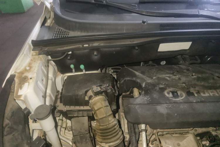 Used Baojun 530 2018 1.5T Manual Comfort Version China V Engine Bay Right