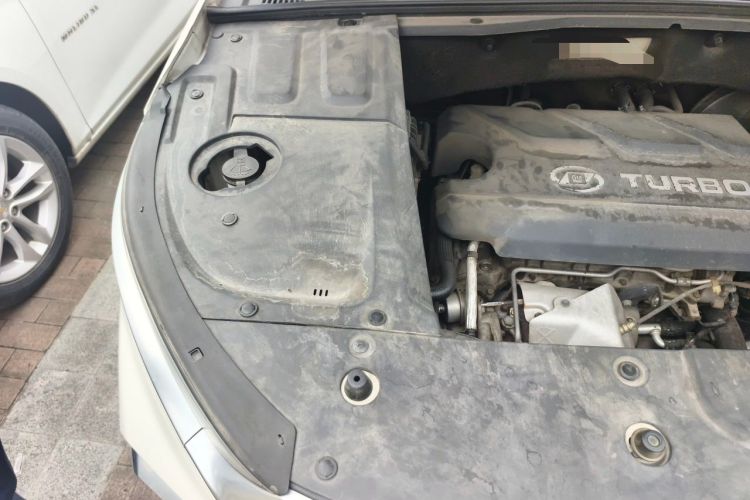 Used Baojun 530 2018 1.5T Manual Prestige Version China V Engine Bay Right