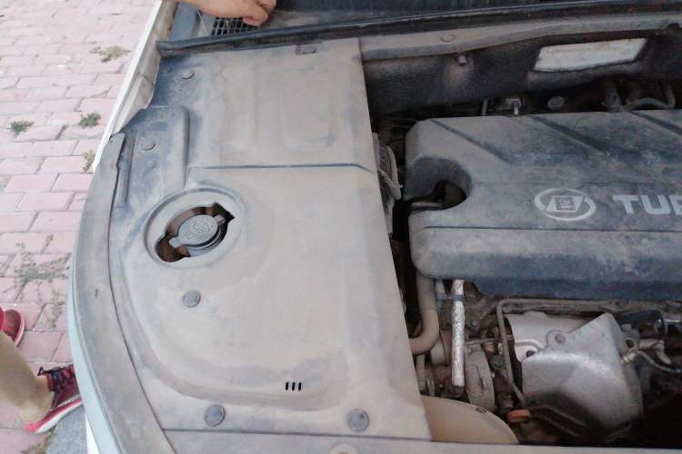 Used Baojun 530 2018 1.5T Manual Comfort Version China V Engine Bay Right
