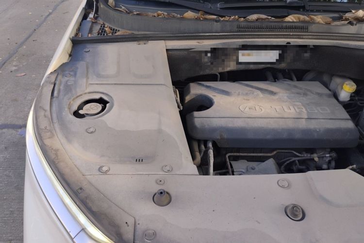 Used Baojun 530 2018 1.5T Manual Prestige Version China V Engine Bay Right