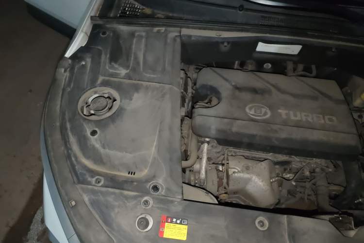 Used Baojun 530 2018 1.5T Manual Elite Version China V Engine Bay Right